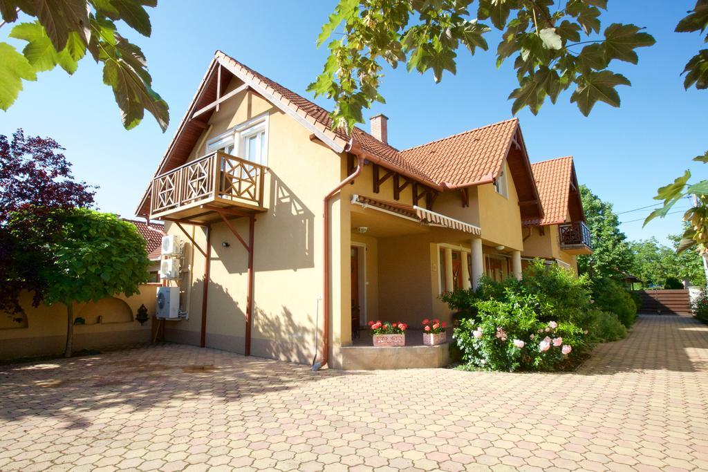 Royal Apartman Хайдусобосло Экстерьер фото